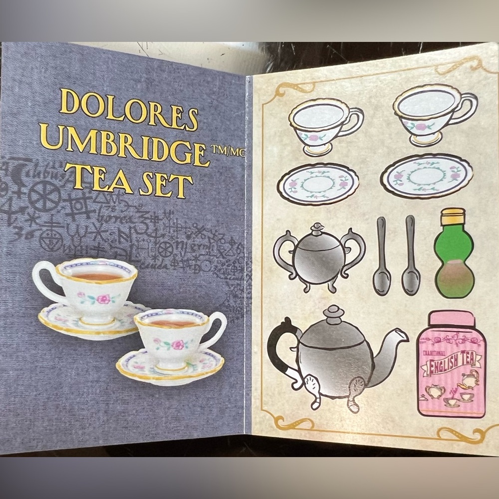 Mini Verse Harry Potter Potions (Dolores Umbridge Tea Set) Ultra Rare